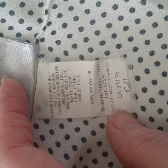 EUC -  Cute cream and black pokadot button front t - Picture 6 of 6